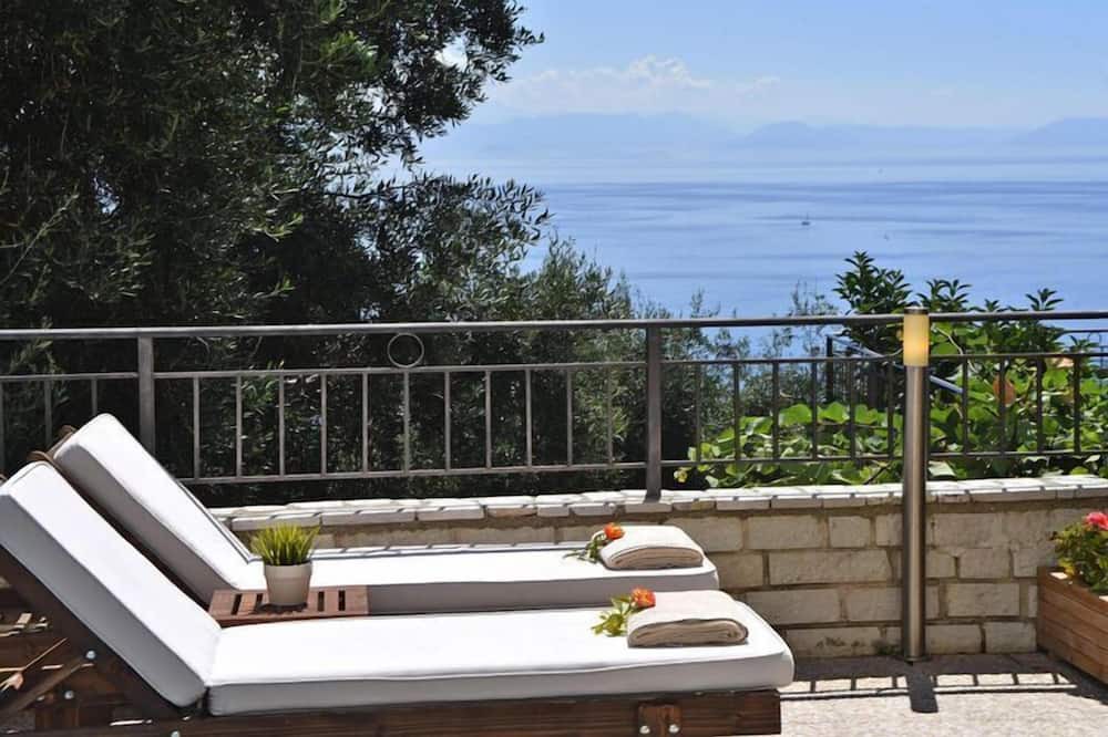 Photo of Patio Balcony in Perama