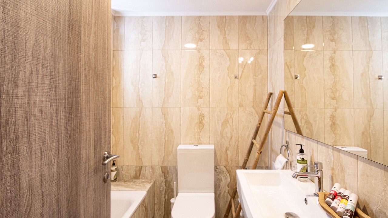 Photo of Bathroom in Aipeia