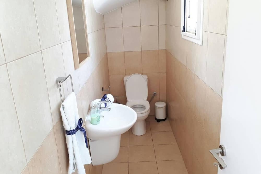 Photo of Bathroom in Ayia Thekla
