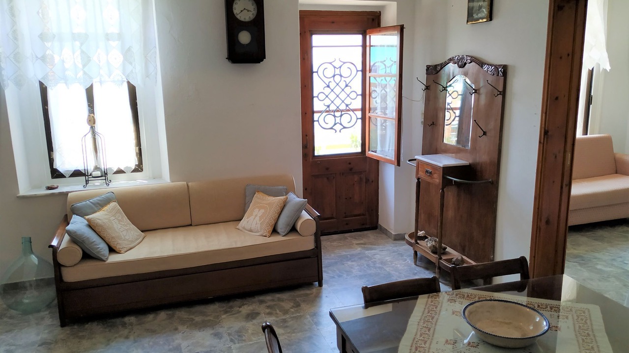 Photo of Livingroom in Skala Eresou