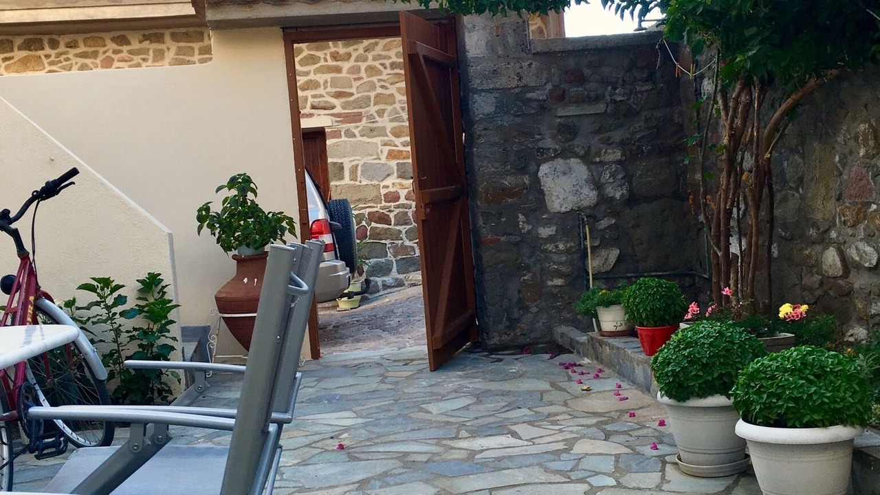 Photo of Patio Balcony in Skala Eresou