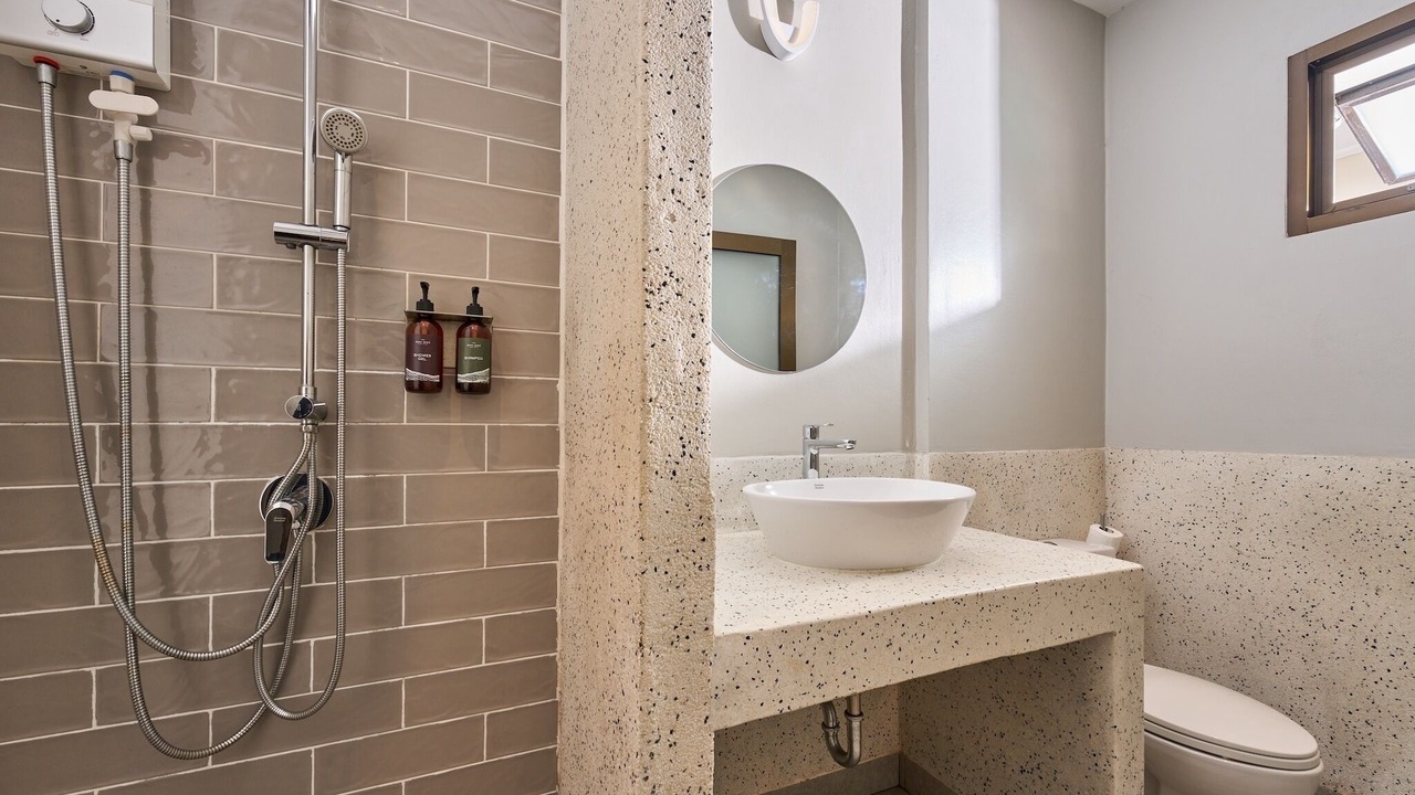 Photo of Bathroom in Pak Nam