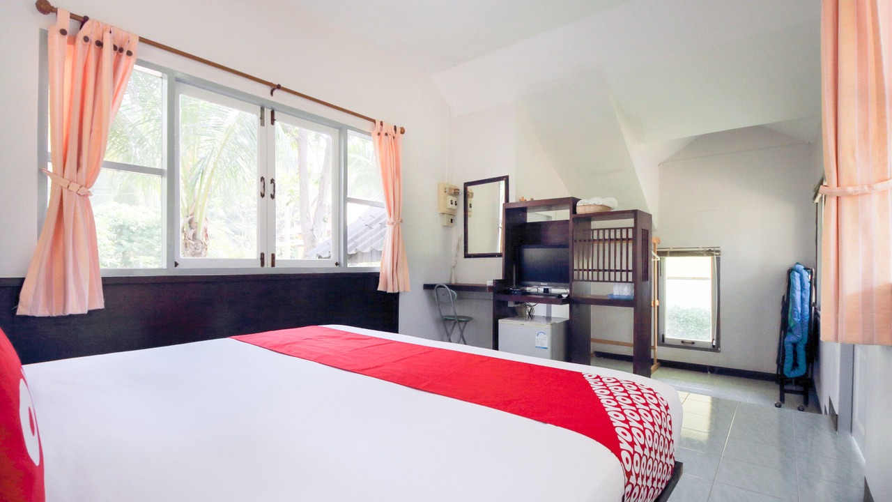 Photo of Bedroom in Amphawa