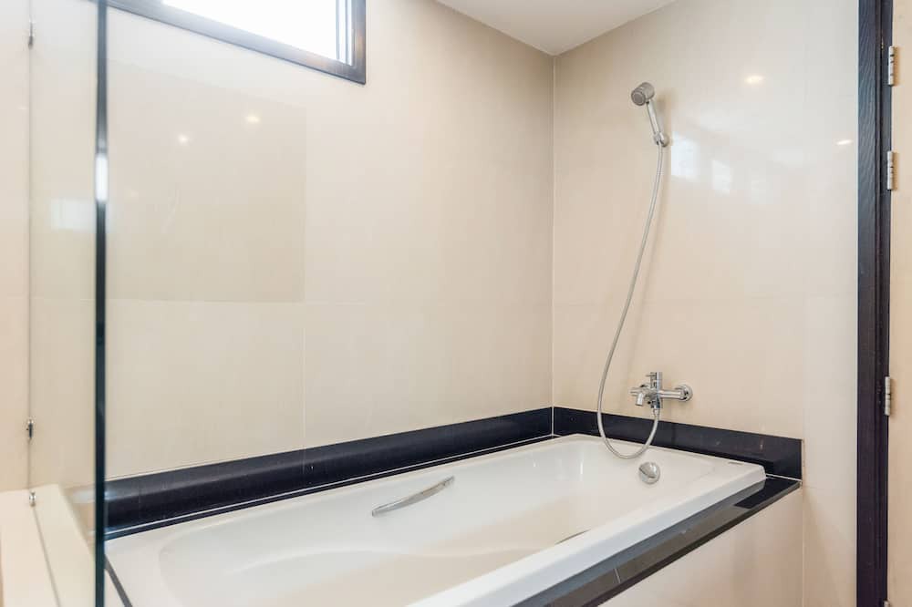 Photo of Bathroom in Samsen Nai