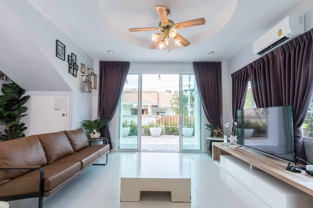 Photo of Livingroom in Nong Kae