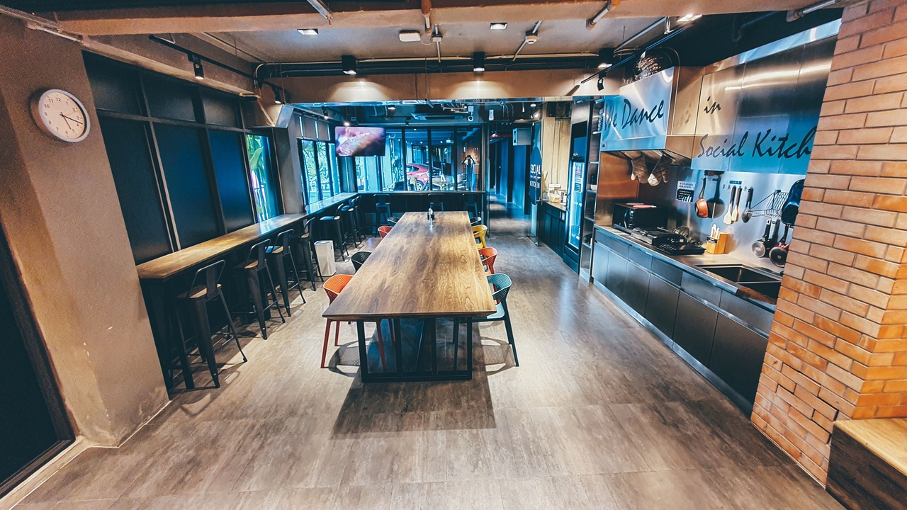 Photo of Kitchen in Ratchathewi