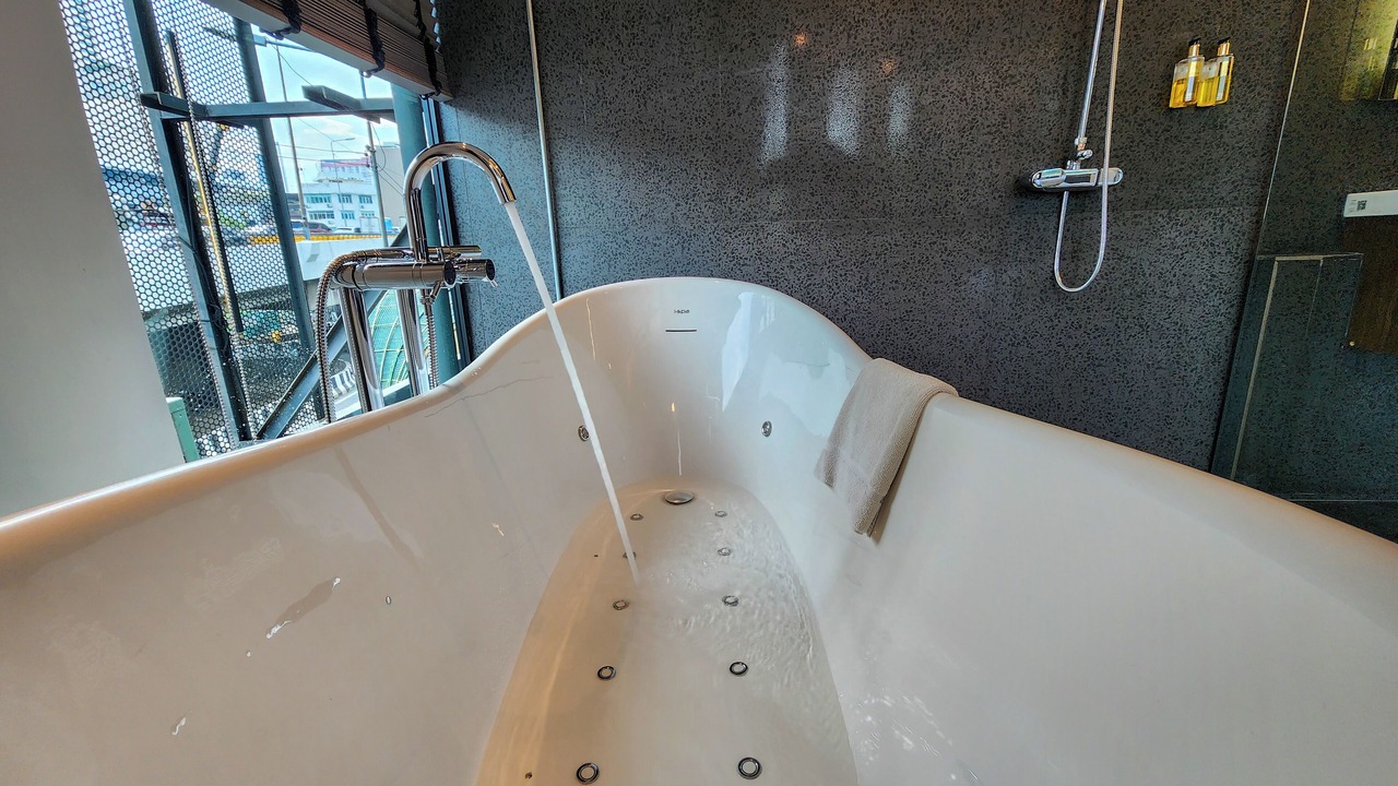 Photo of Bathroom in Ratchathewi