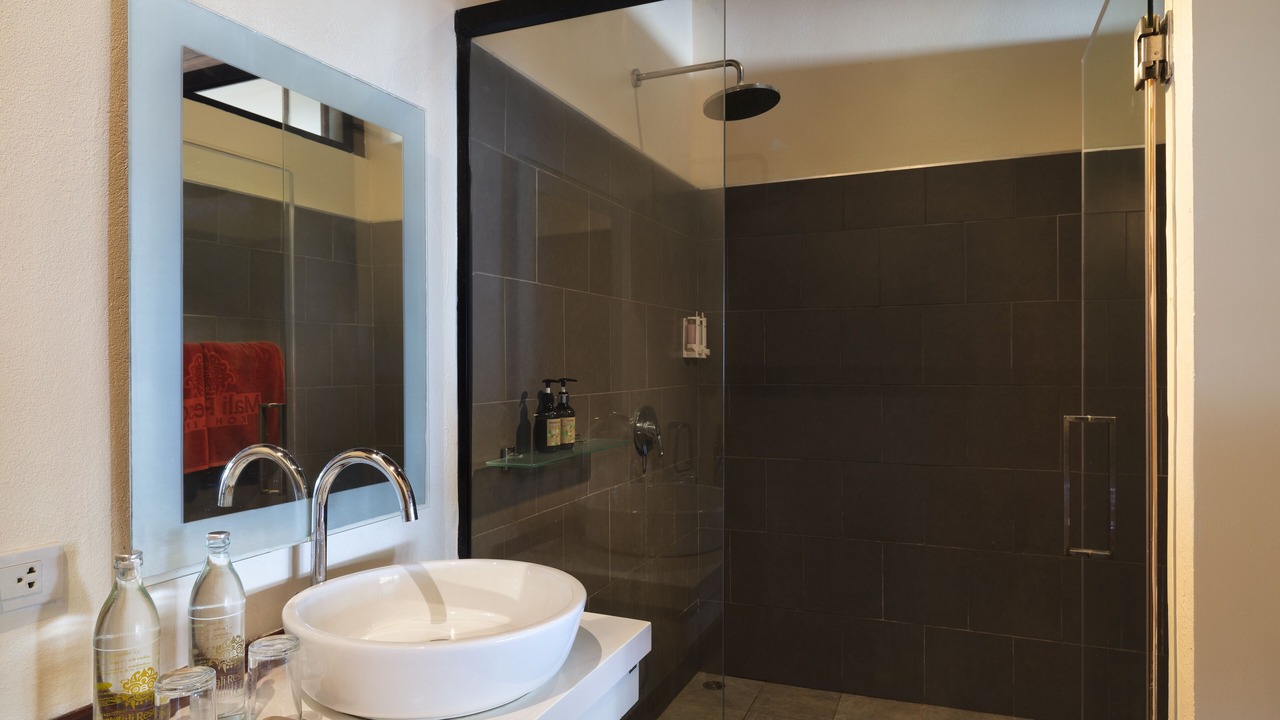 Photo of Bathroom in Ko Kradan