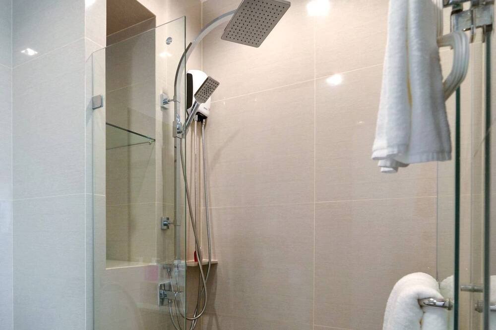 Photo of Bathroom in Bang Lamphu Lang