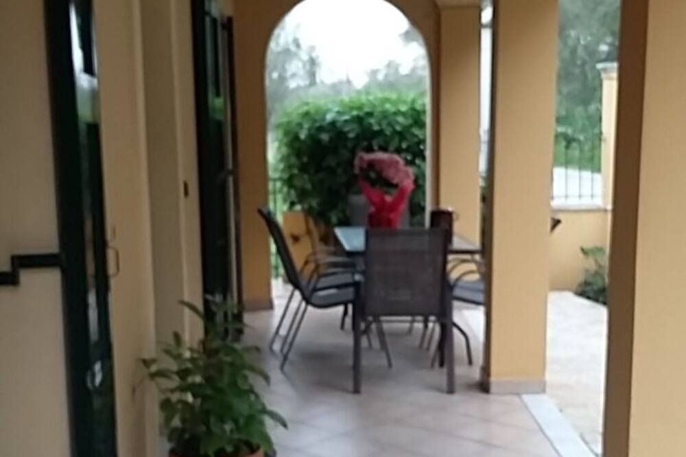 Photo of Patio Balcony in Lefkimmi
