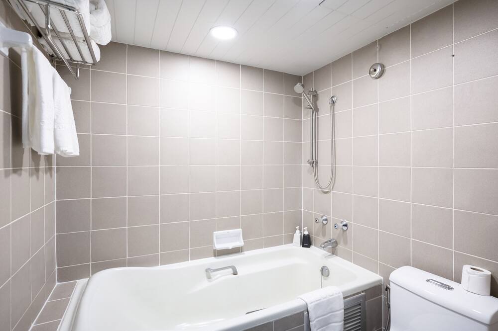 Photo of Bathroom in Chakkrawat