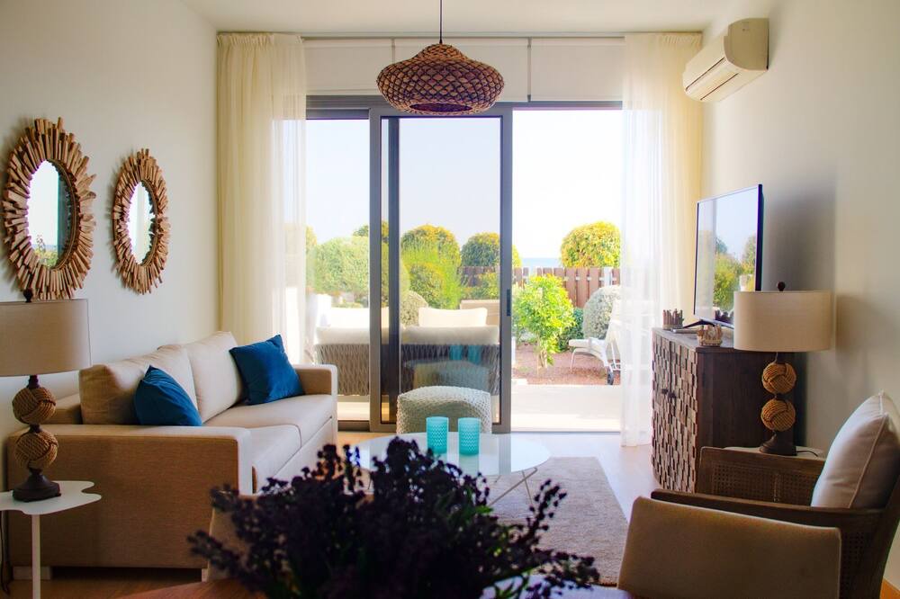 Photo of Livingroom in Mazotos