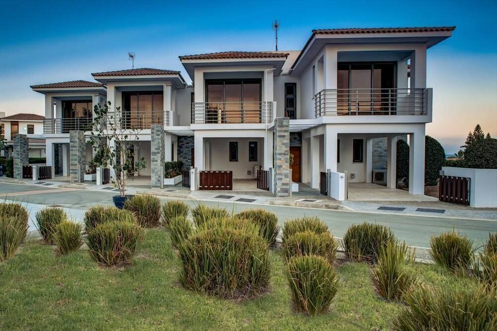 Photo of Outdoor in Mazotos