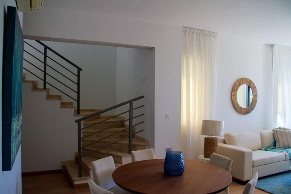 Photo of Livingroom in Mazotos