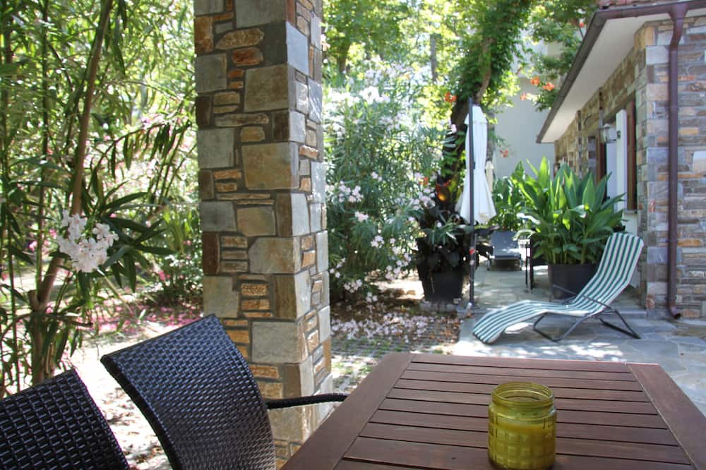 Photo of Patio Balcony in Kala Nera