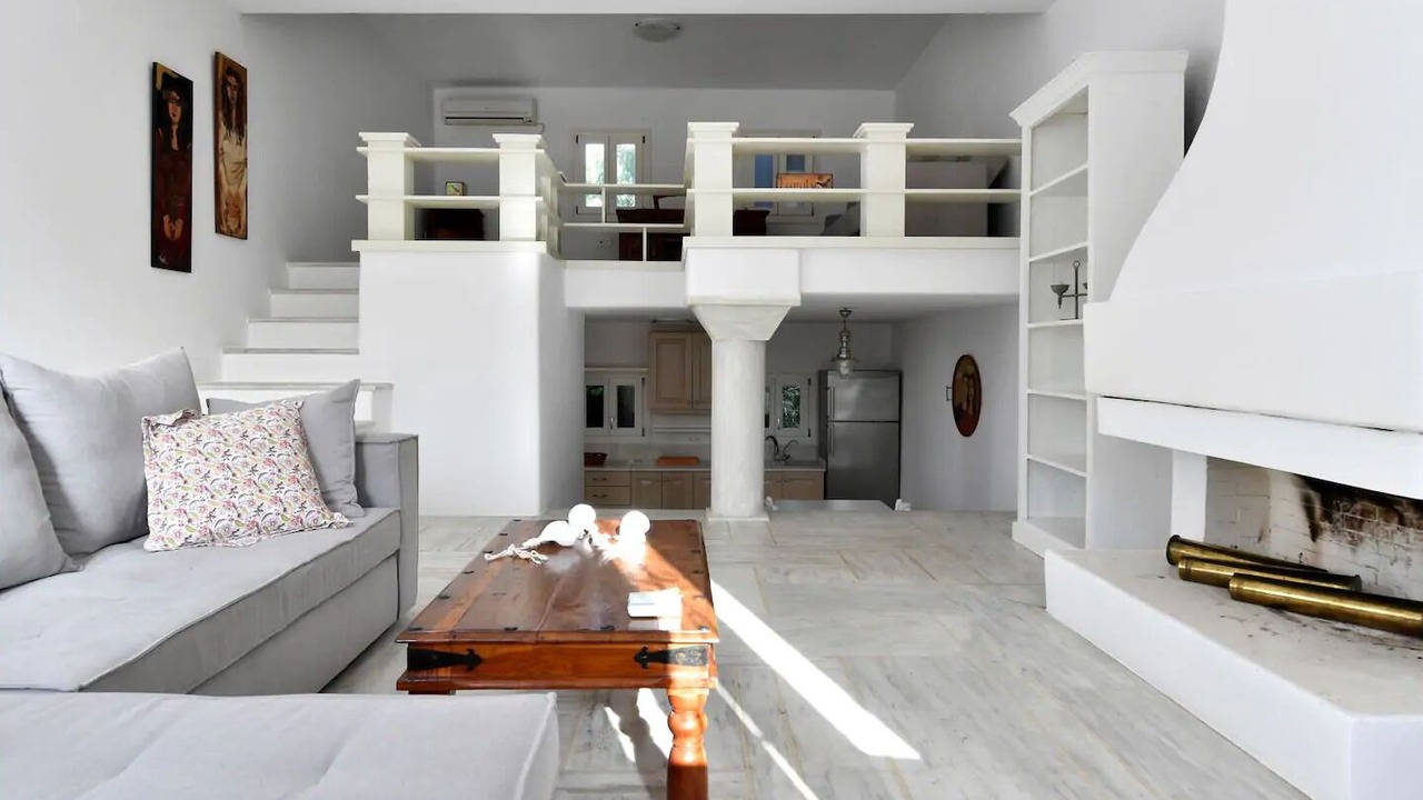 Photo of Livingroom in Ampelas