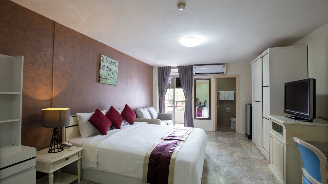 Photo of Bedroom in Samsen Nok