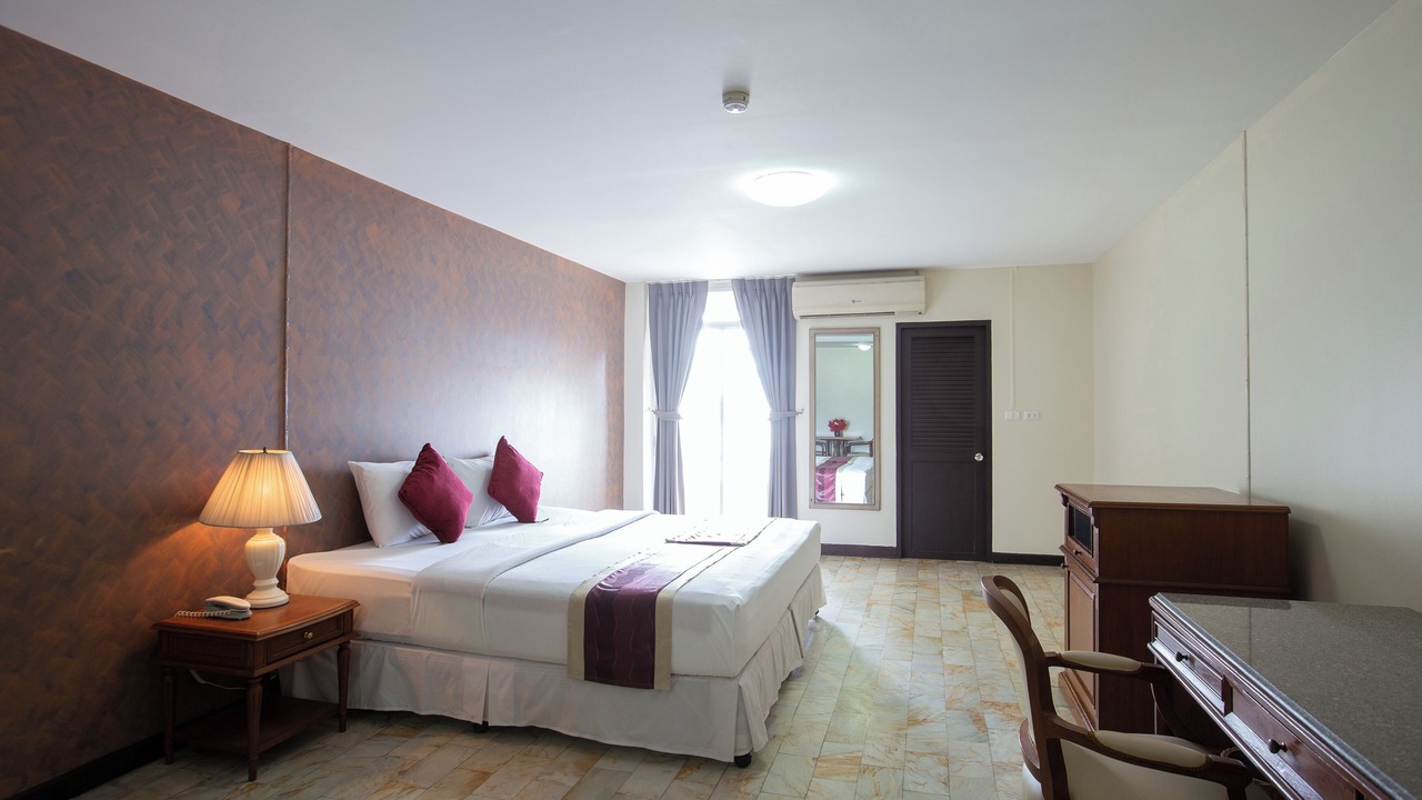Photo of Bedroom in Samsen Nok