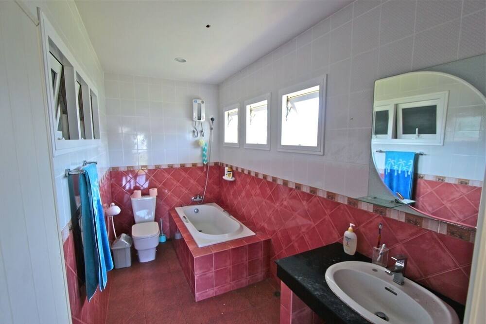 Photo of Bathroom in Chalong
