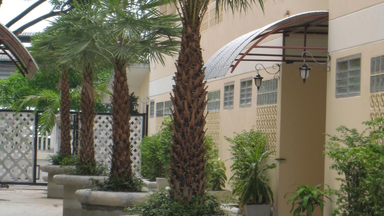 Photo of Outdoor in Racha Thewa