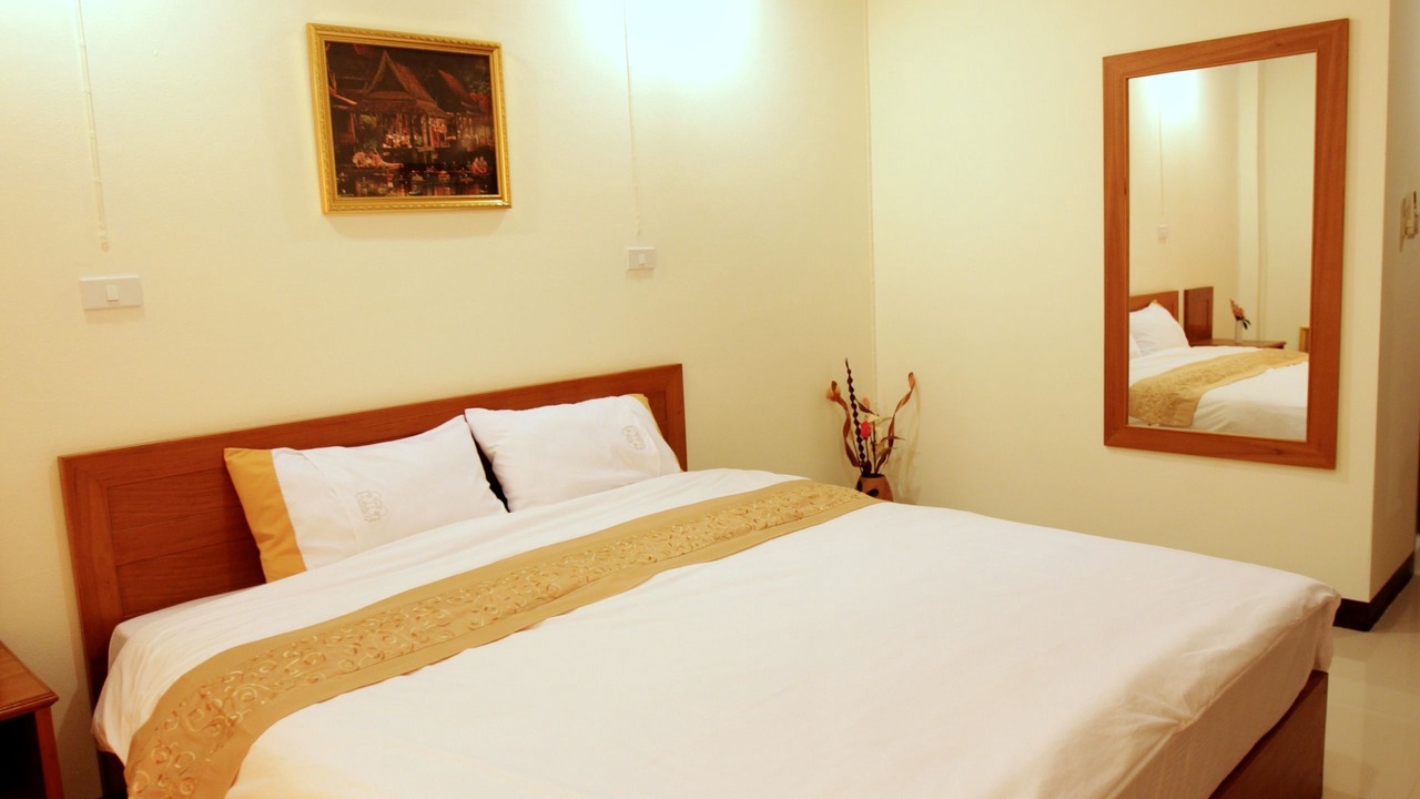 Photo of Bedroom in Racha Thewa