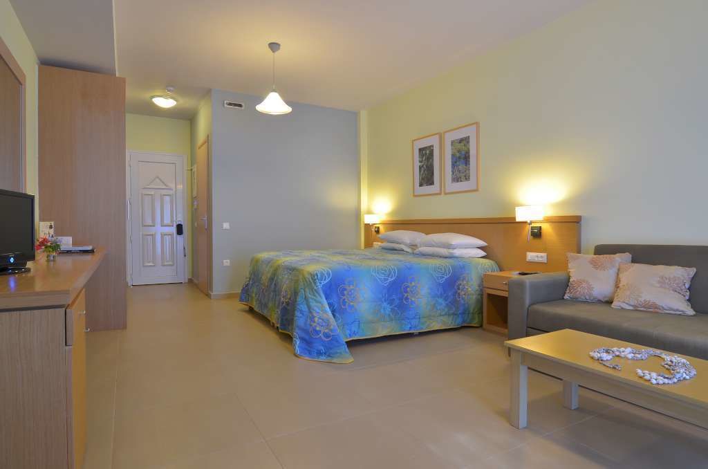 Photo of Bedroom in Foinikounta