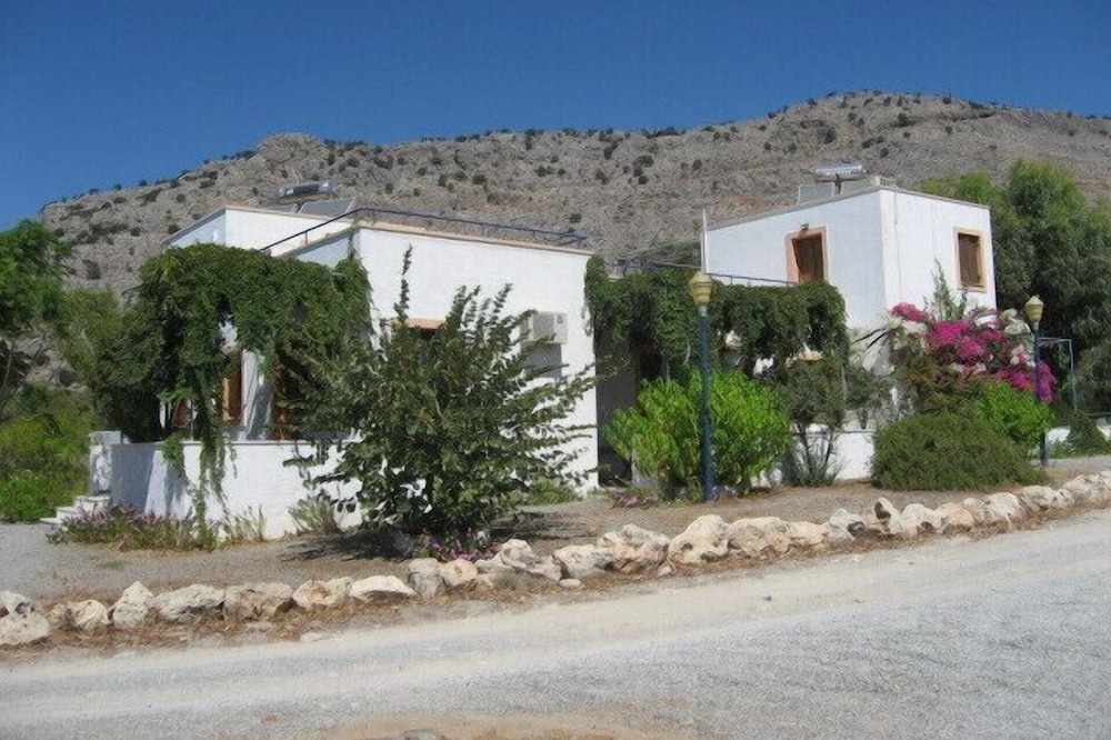 Photo of Others in Pefkos