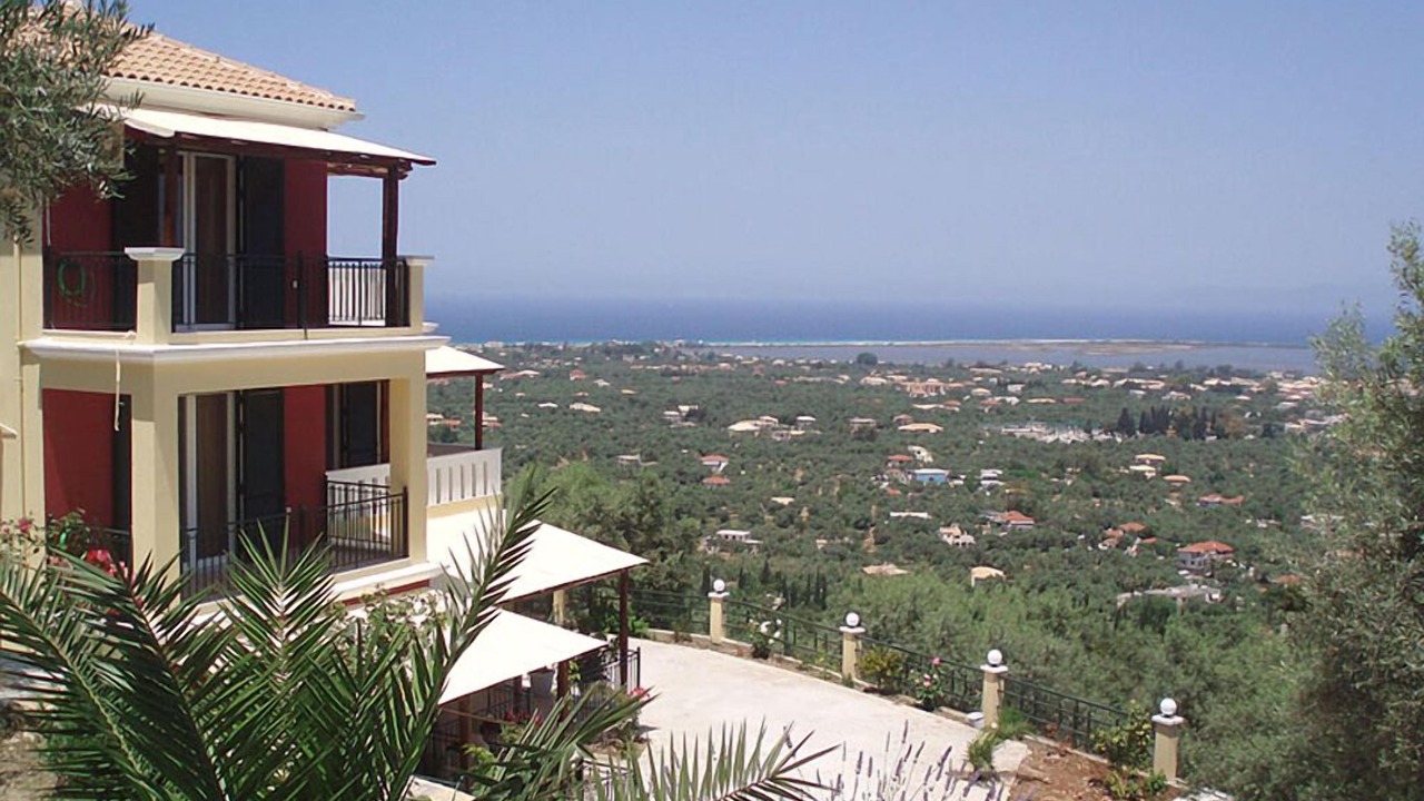 Photo of Outdoor in Apolpaina