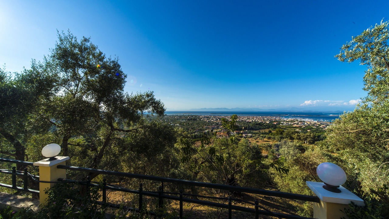 Photo of Outdoor in Apolpaina