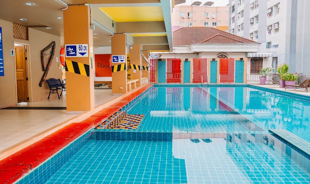 Photo of Outdoor in Samsen Nok