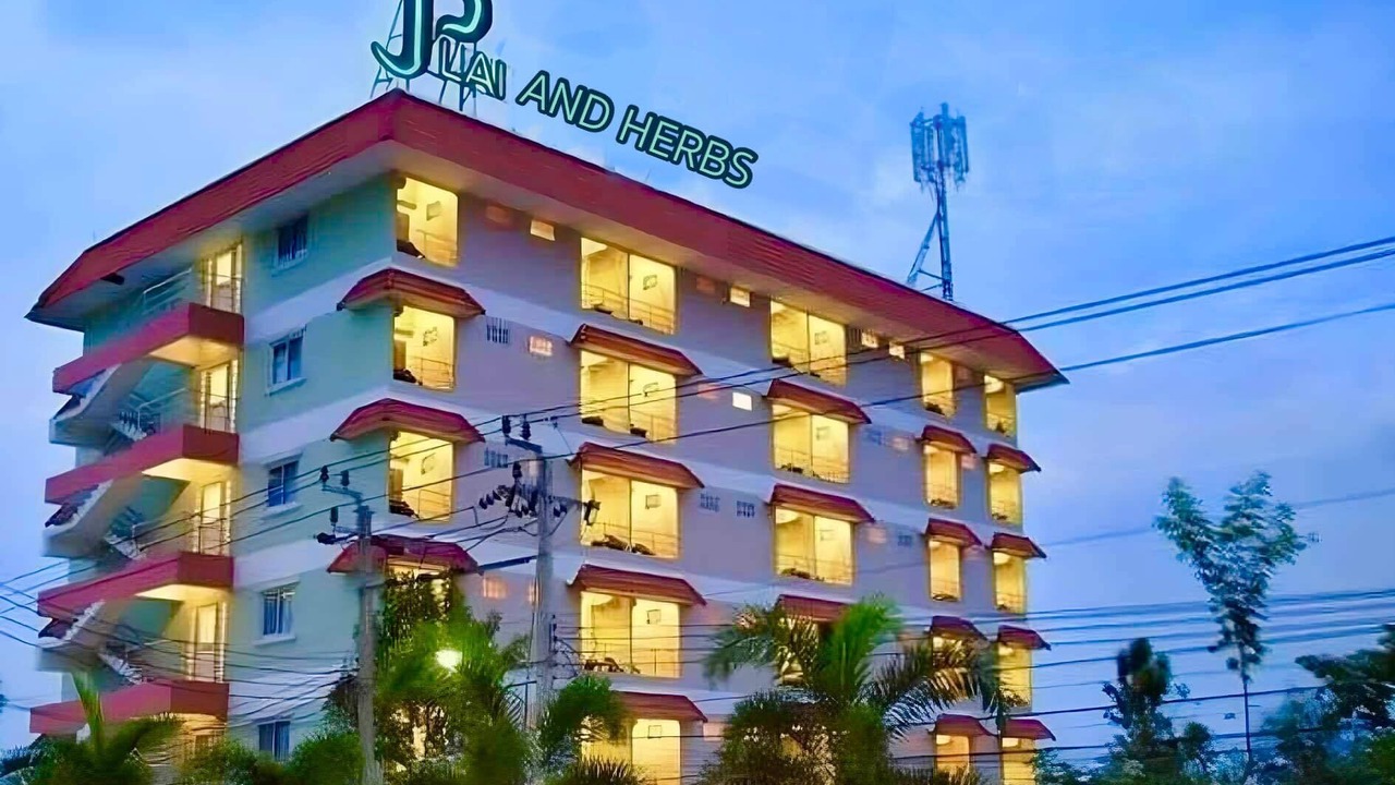 Photo of Outdoor in Racha Thewa