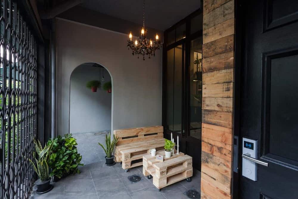 Photo of Patio Balcony in Phra Borom Maha Ratchawang