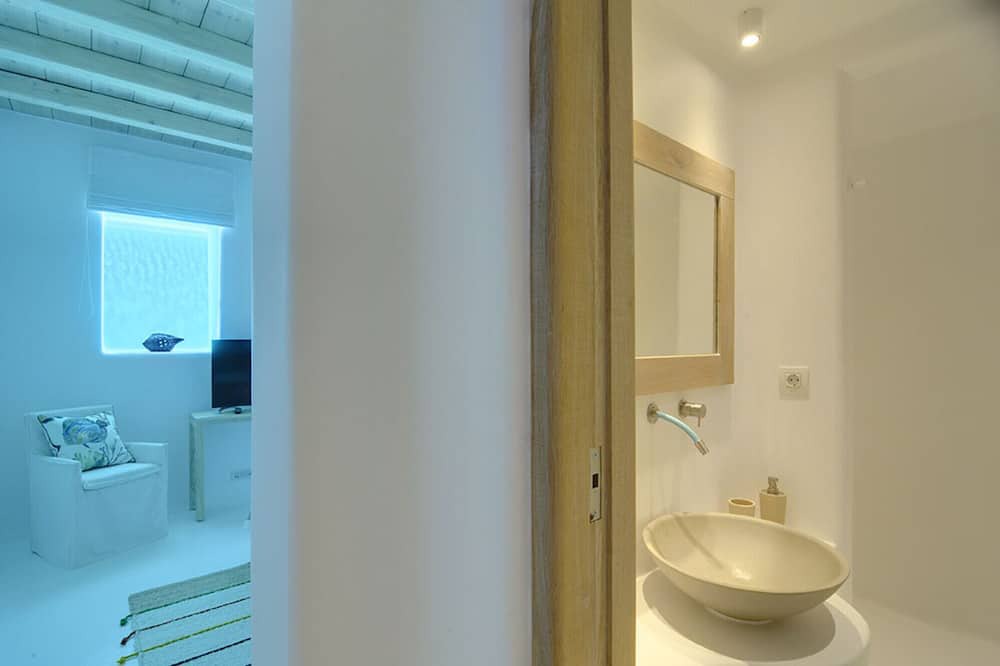 Photo of Bathroom in Agios Ioannis