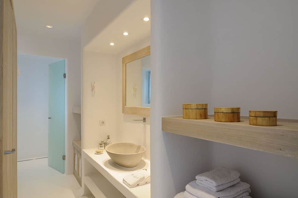 Photo of Bathroom in Agios Ioannis