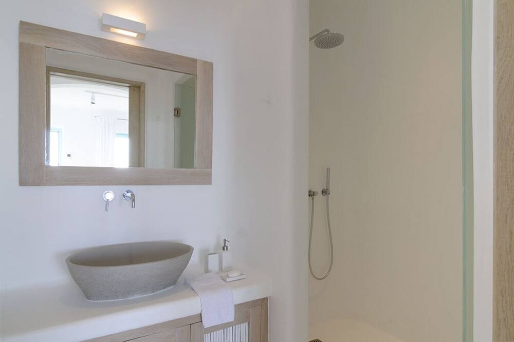 Photo of Bathroom in Agios Ioannis