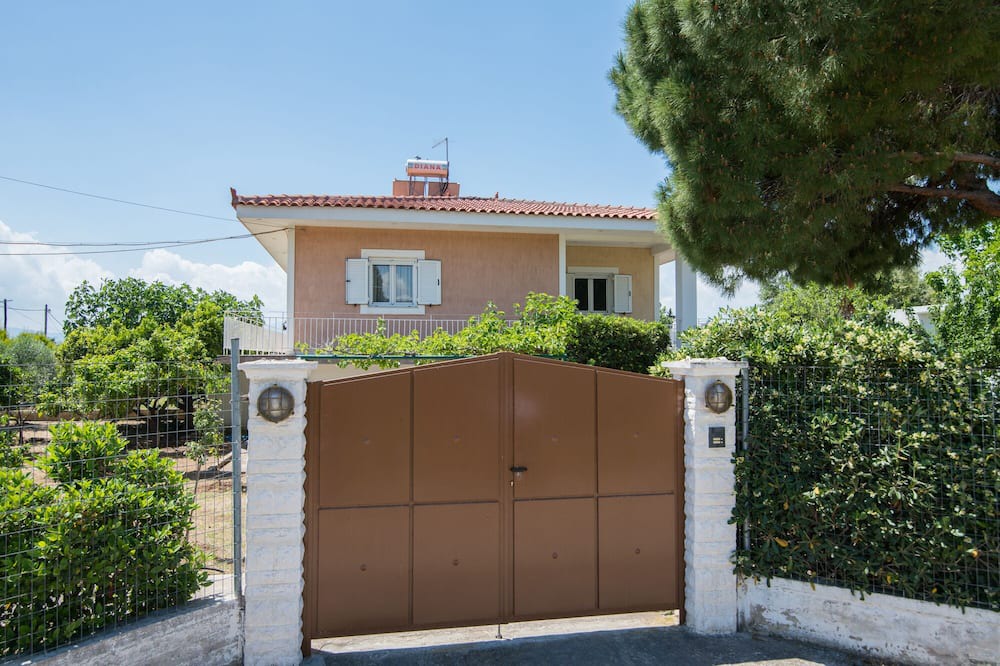 Photo of Outdoor in Eretria
