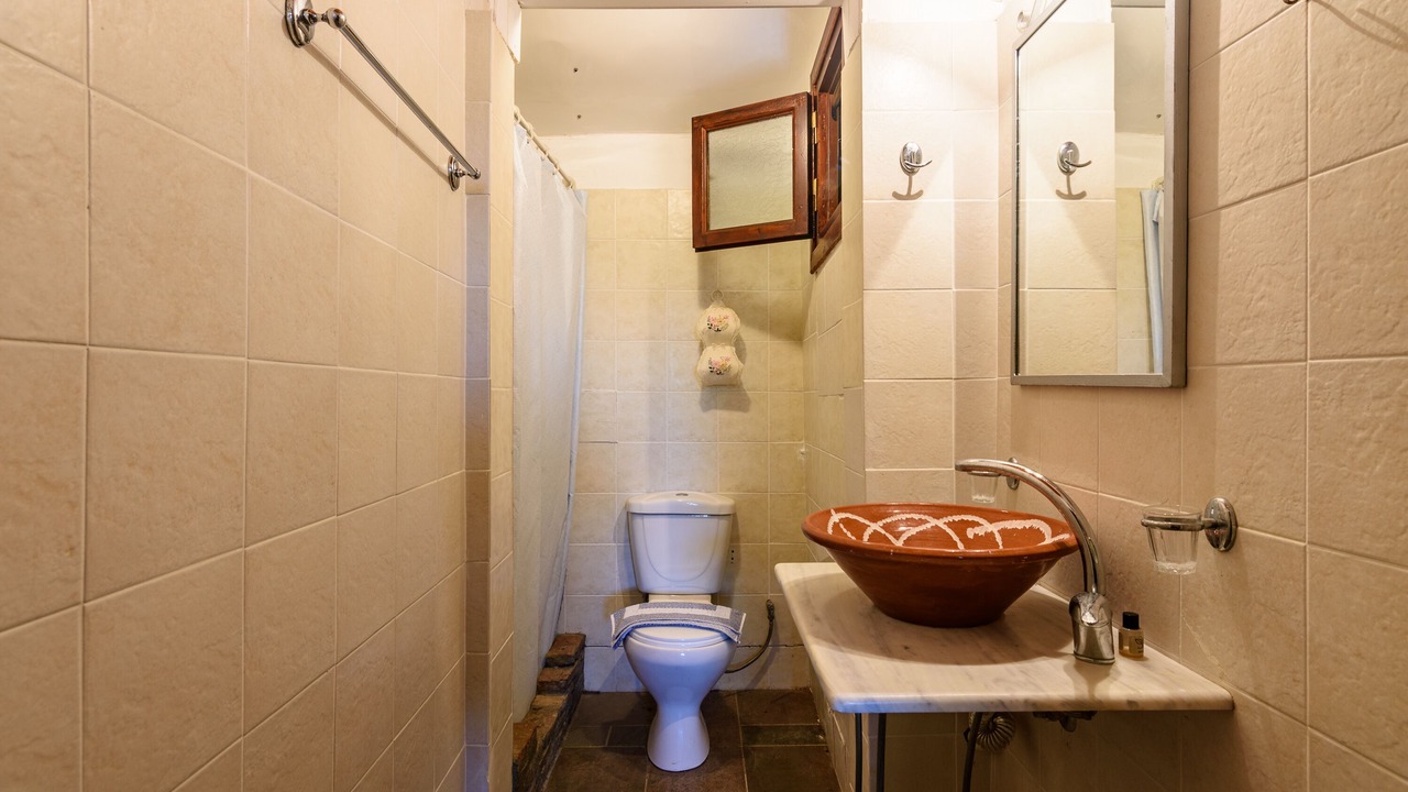 Photo of Bathroom in Aipeia