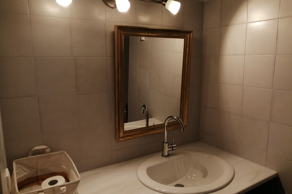 Photo of Bathroom in Panteli