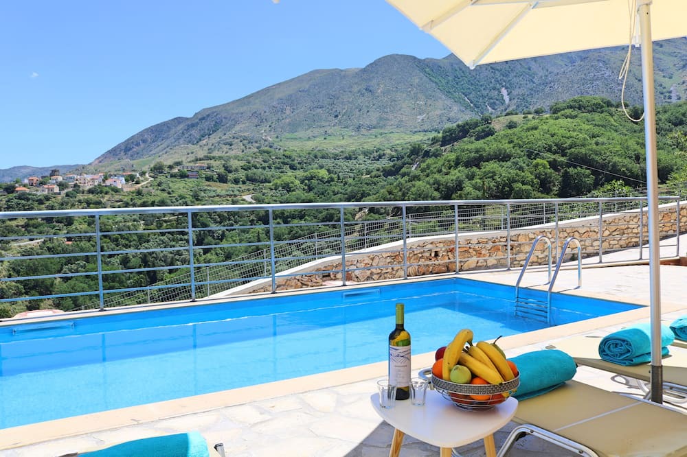 Photo of Patio Balcony in Kastellos