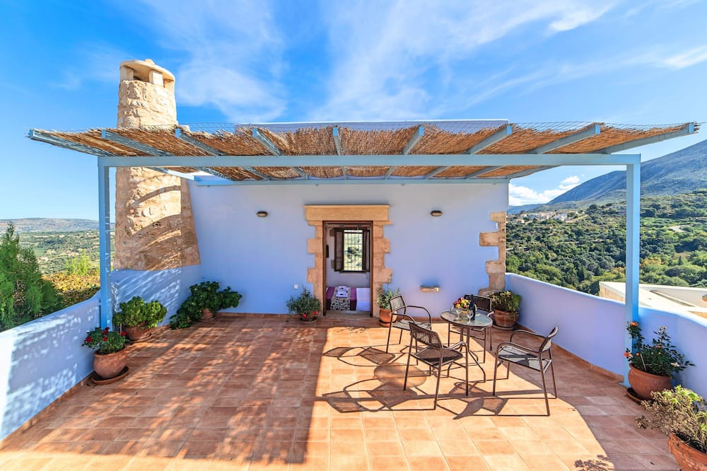 Photo of Patio Balcony in Kastellos