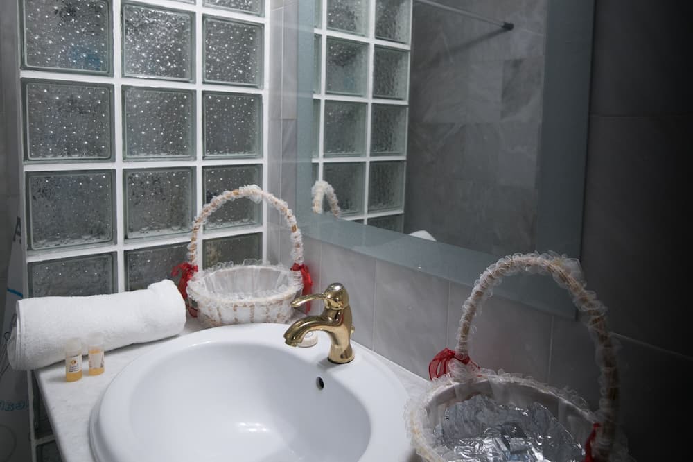 Photo of Bathroom in Salamis