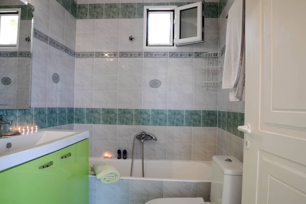 Photo of Bathroom in Salamis