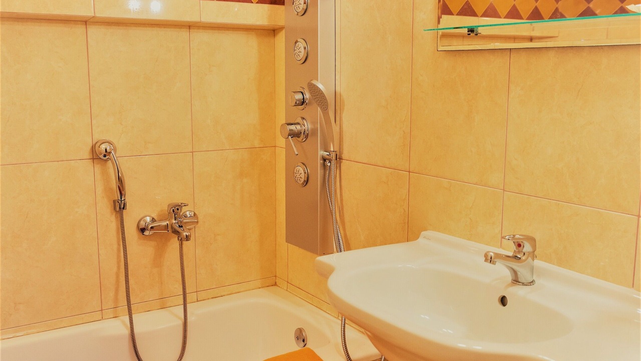 Photo of Bathroom in Istron