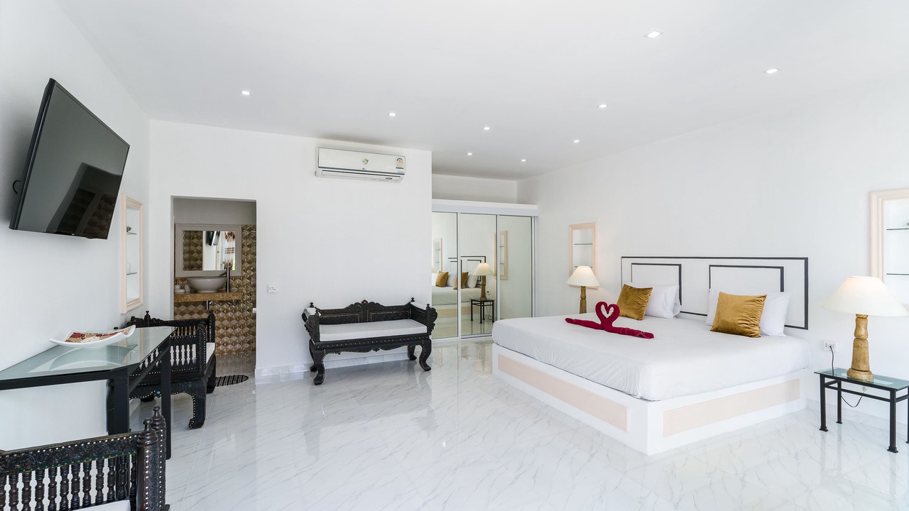 Photo of Bedroom in Maret