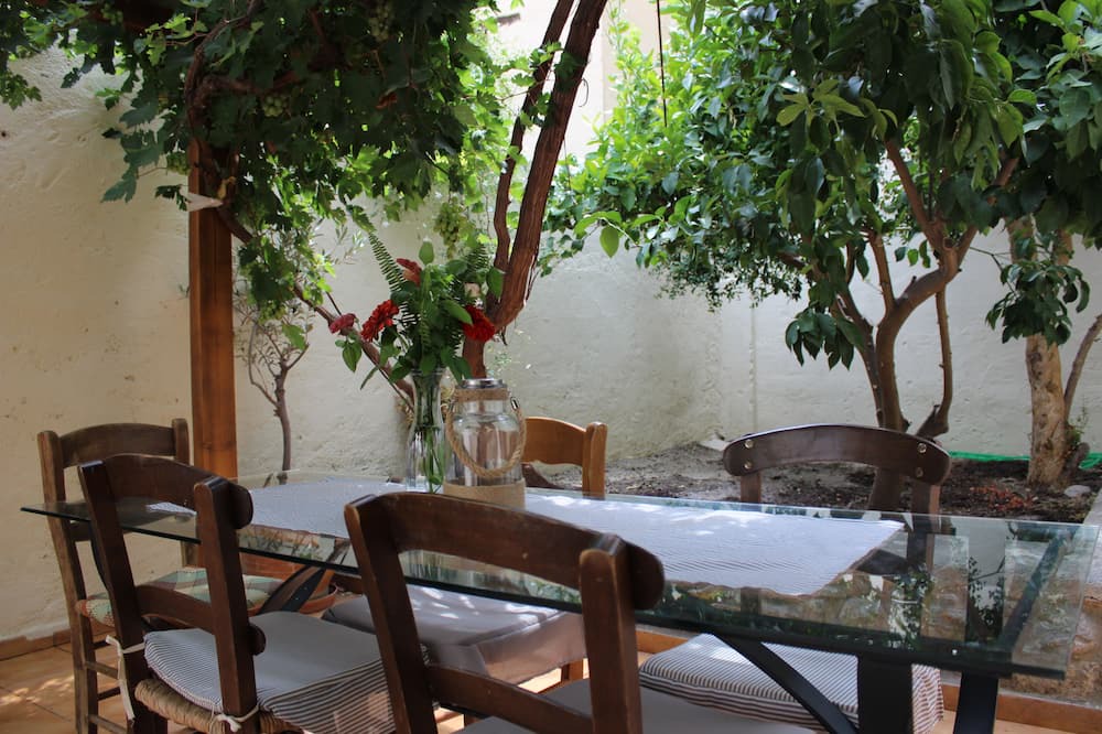 Photo of Patio Balcony in Zaros
