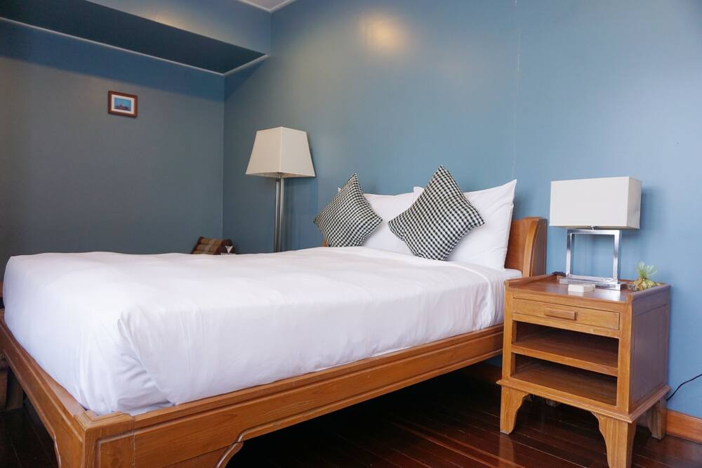 Photo of Bedroom in Thanon Nakhon Chai Si