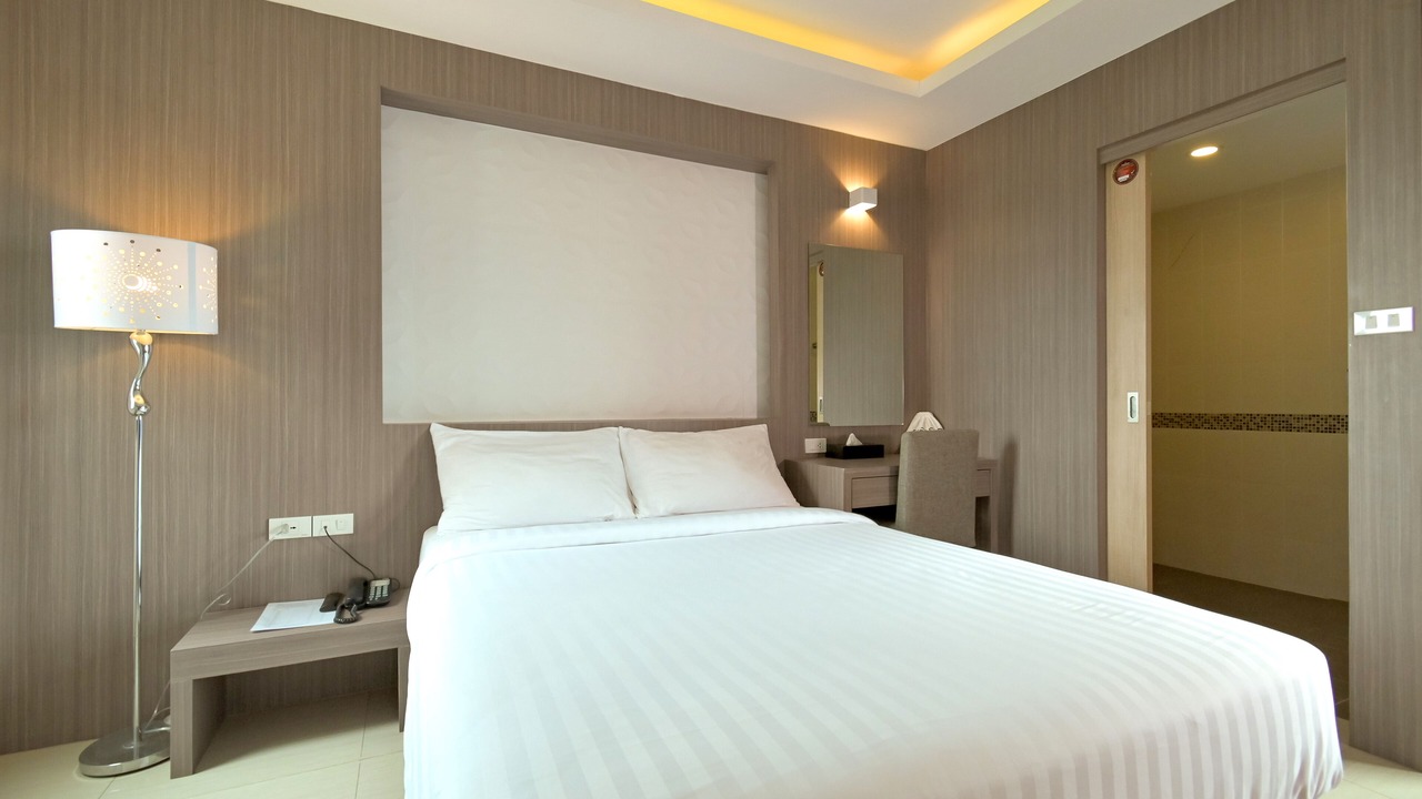 Photo of Bedroom in Samsen Nok