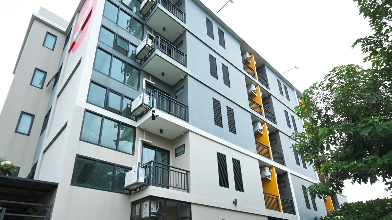 Photo of Outdoor in Samsen Nok