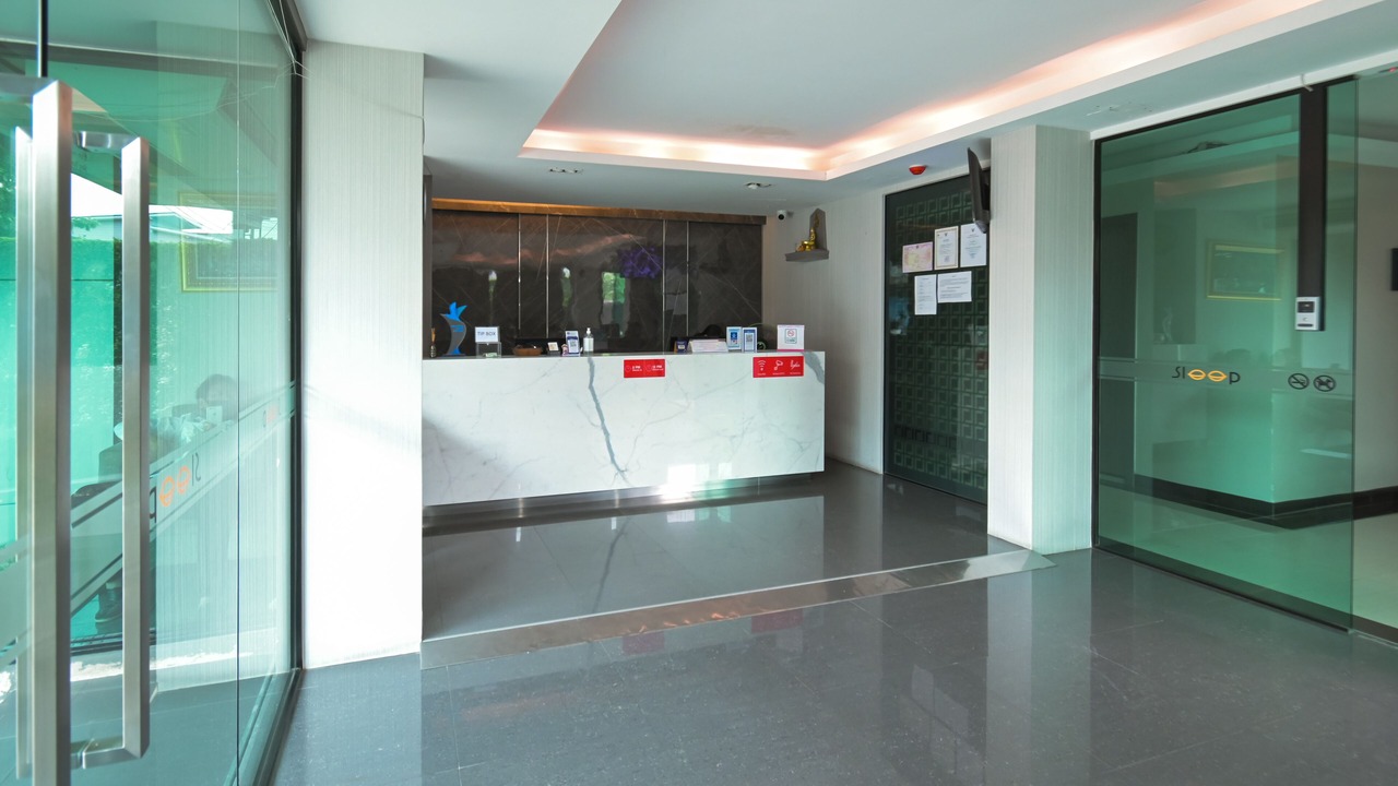 Photo of Others in Samsen Nok
