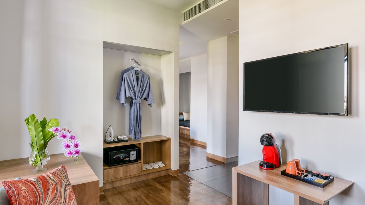 Photo of Bedroom in Thanon Phetchaburi